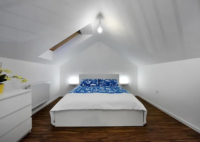 Tivoli Park Apartment